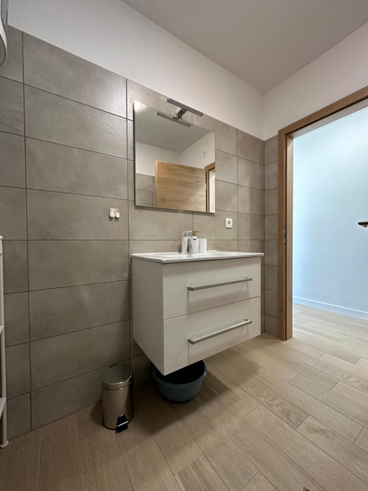 Apartmani "Mnm", Senj เซนญ์ ภายนอก รูปภาพ