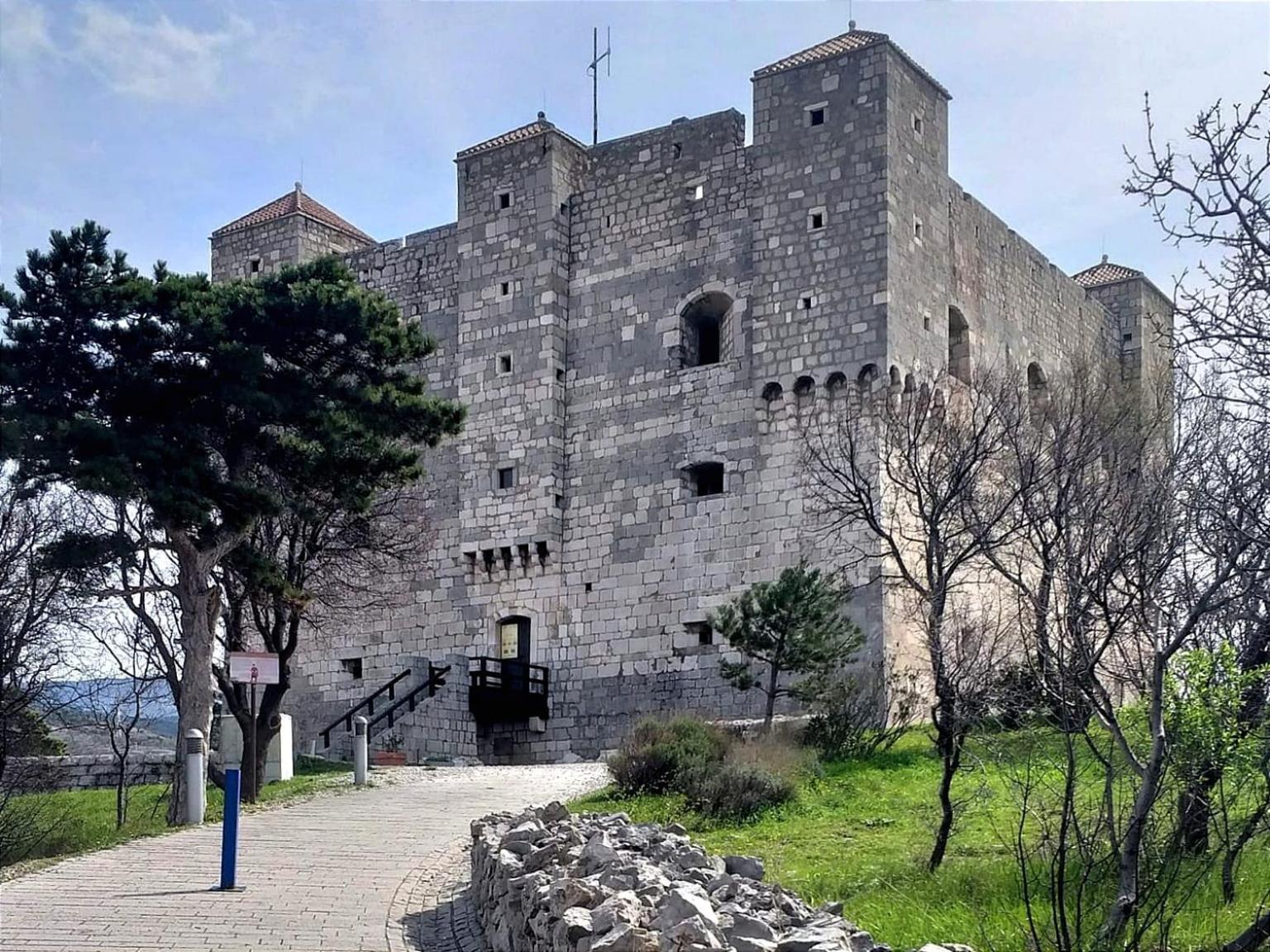 Apartmani "Mnm", Senj เซนญ์ ภายนอก รูปภาพ