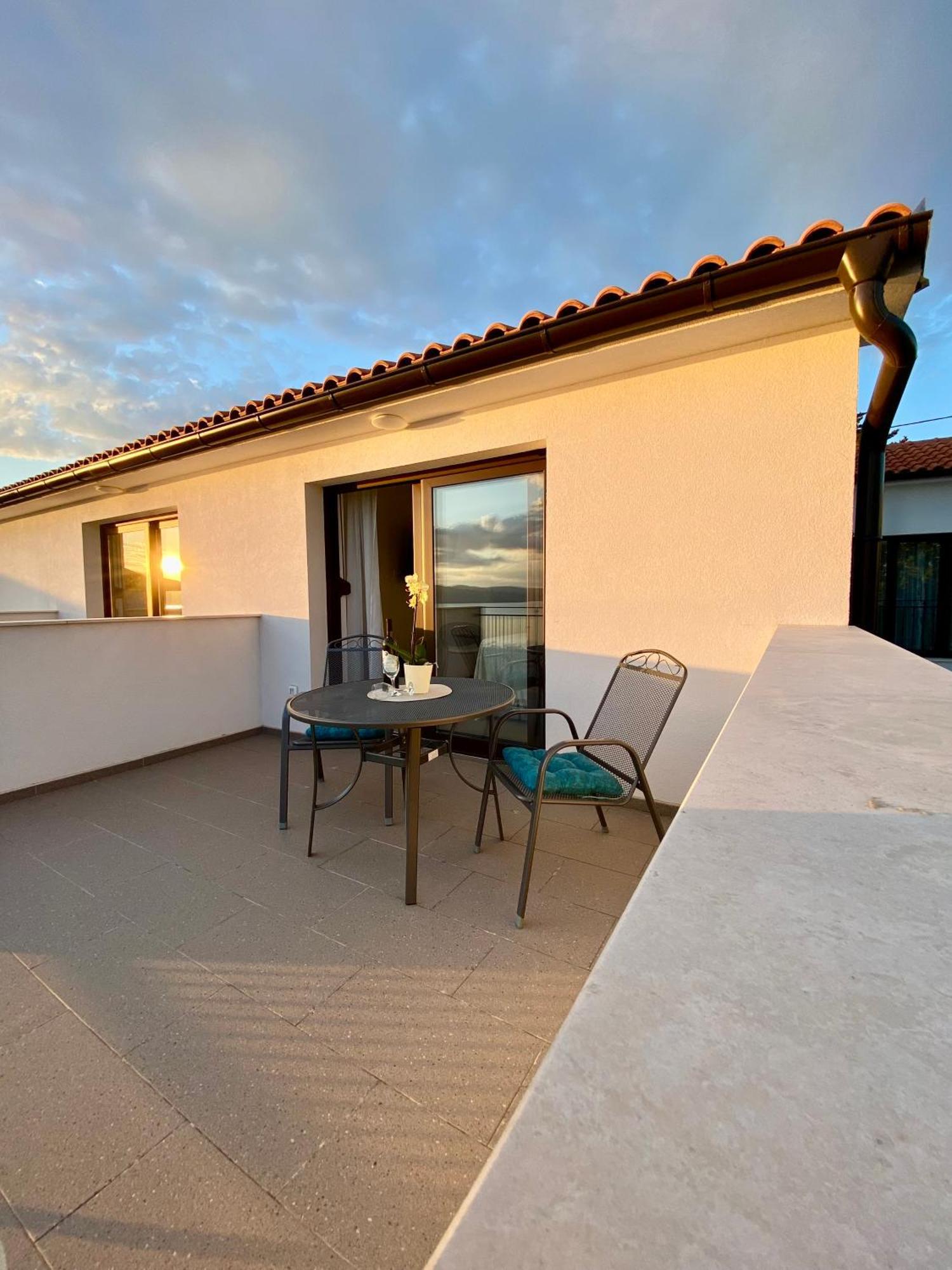 Apartmani "Mnm", Senj เซนญ์ ภายนอก รูปภาพ